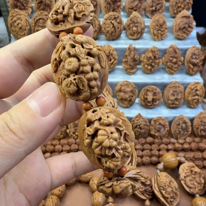 桃核吊坠桃核雕刻材质吉祥八宝
