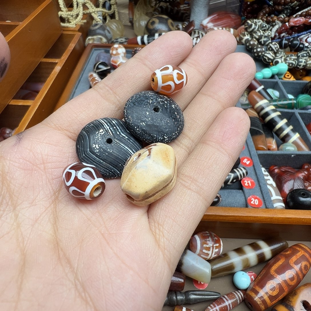 玛瑙/玉髓未镶嵌珠宝半成品