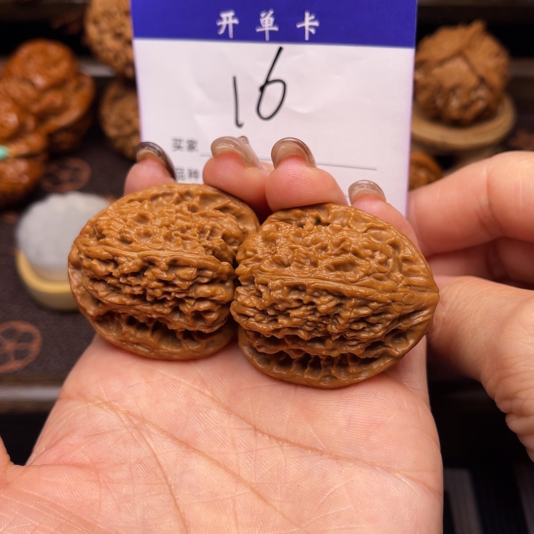 桃核吊坠南疆石37