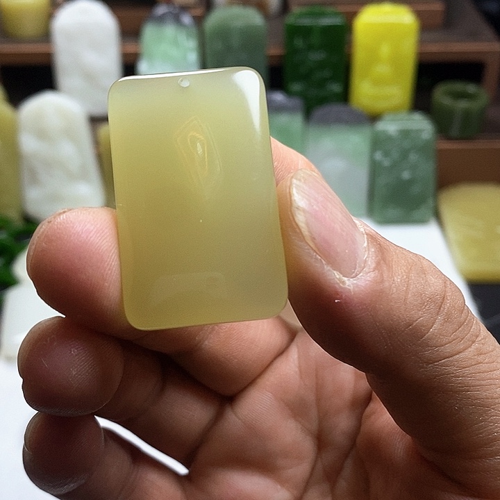 和田玉未镶嵌挂件