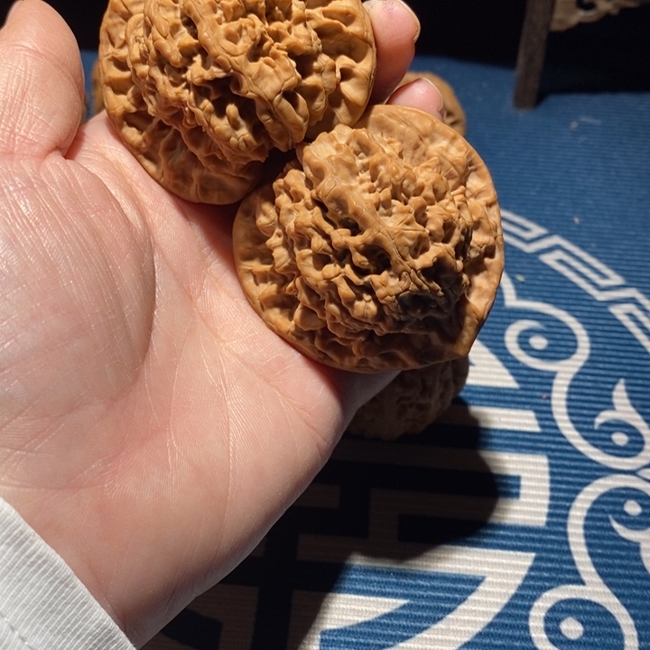 文玩核桃吊坠核桃