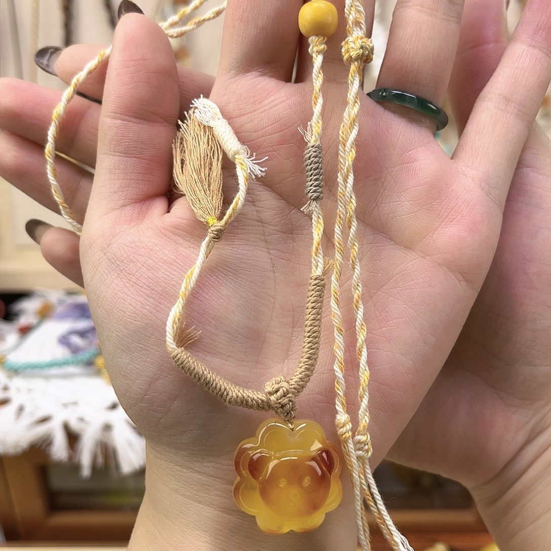 蜜蜡颈饰未镶嵌太阳熊花花
