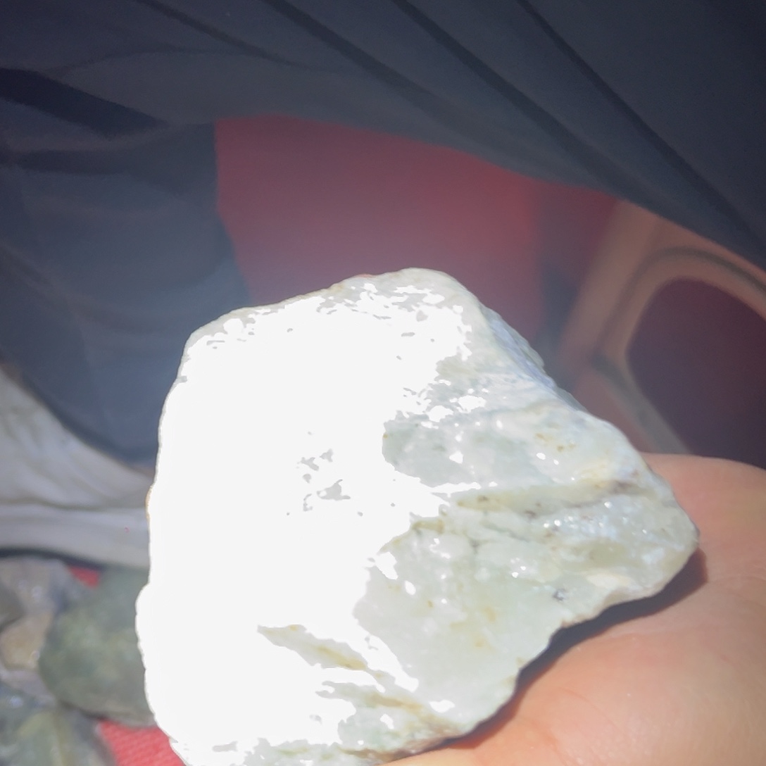 和田玉（糖玉）未镶嵌车挂