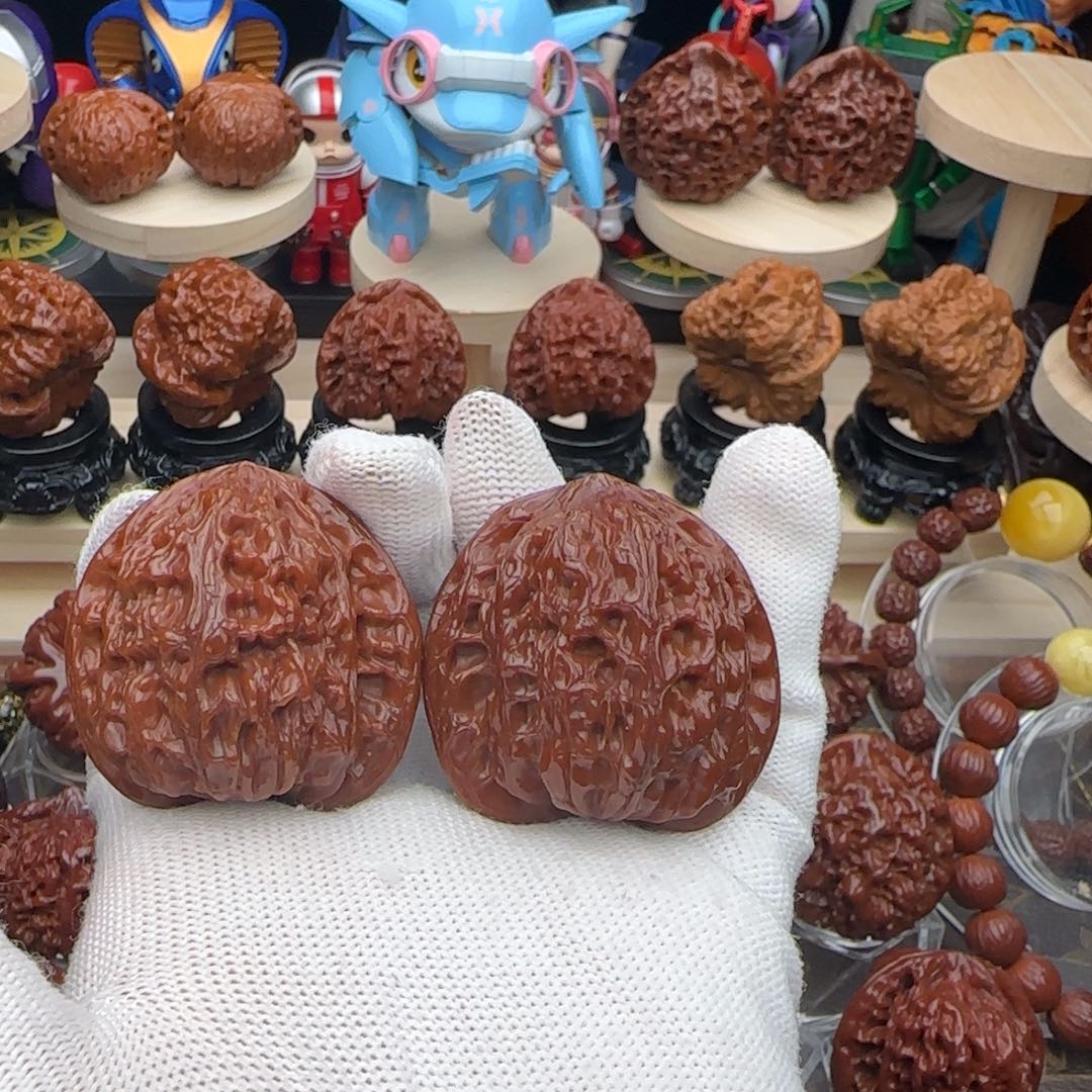 文玩核桃吊坠41.5全品公子帽