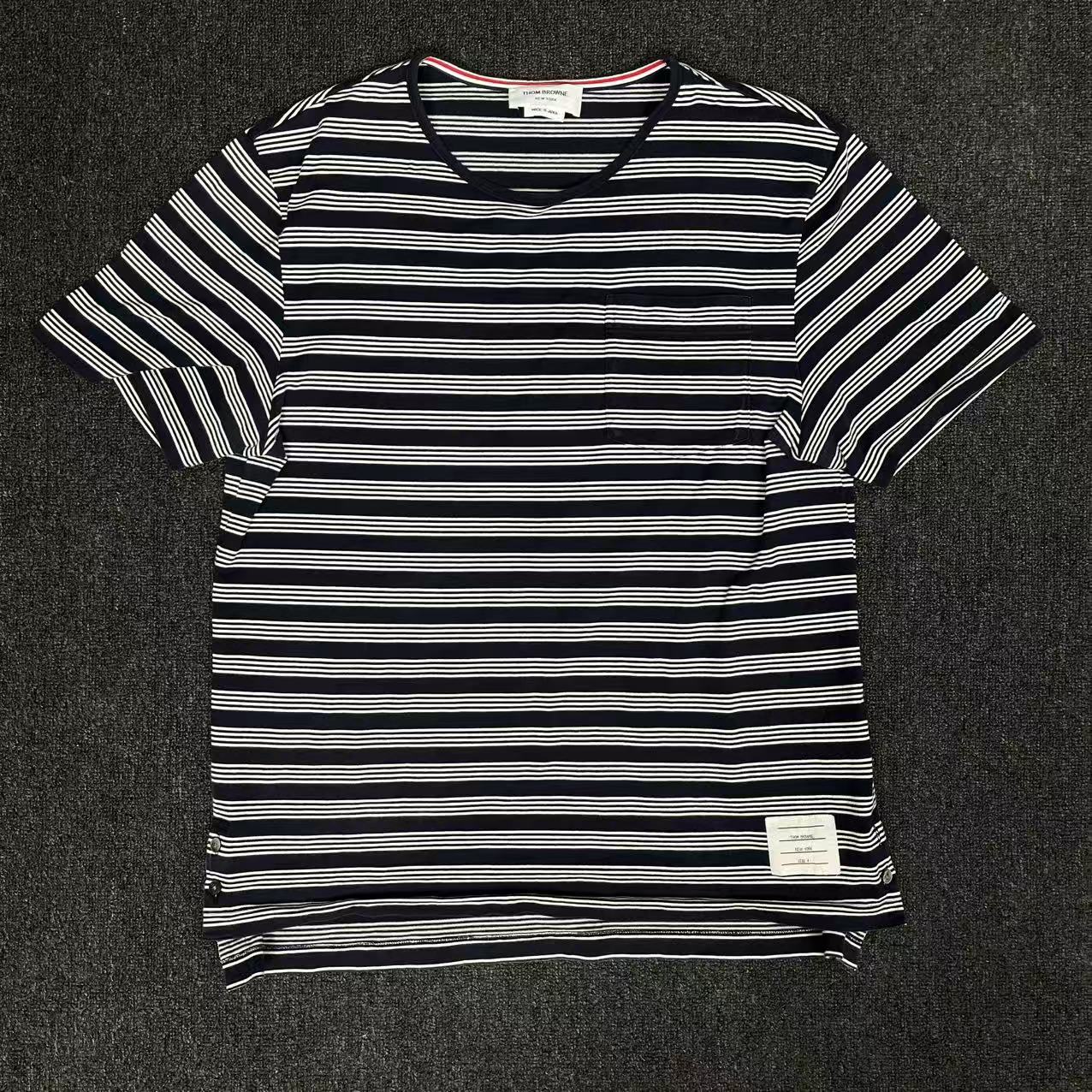 95新 THOMBROWNE 经典条纹圆领短袖4码