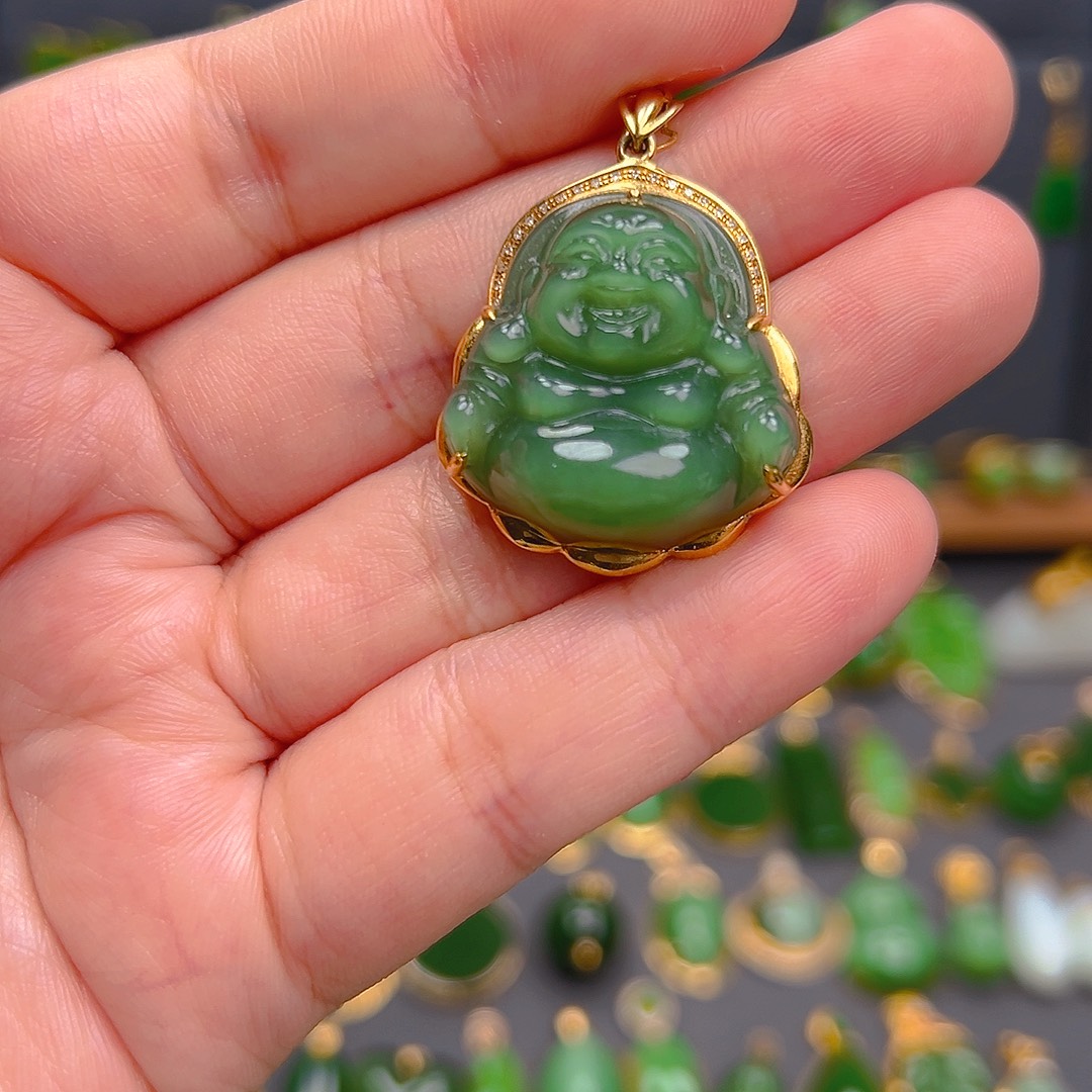 吊坠(不含链)18K金镶嵌和田玉（碧玉）