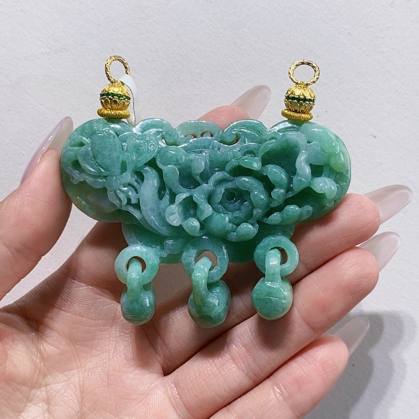 【闪购商品】翡翠未镶嵌颈饰