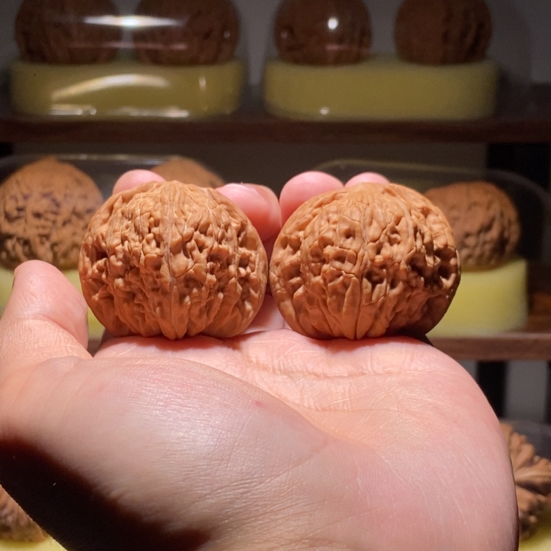 文玩核桃吊坠全品40尺磨盘红皮山地开播福利hope12122