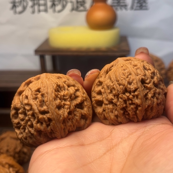 桃核吊坠南疆石46