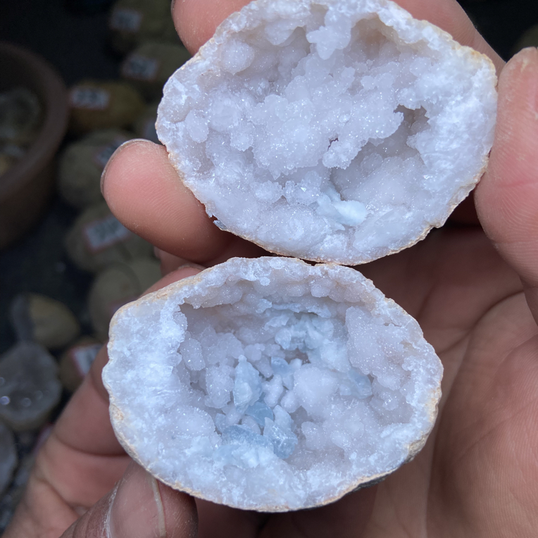 摩洛哥白晶洞石 摆件