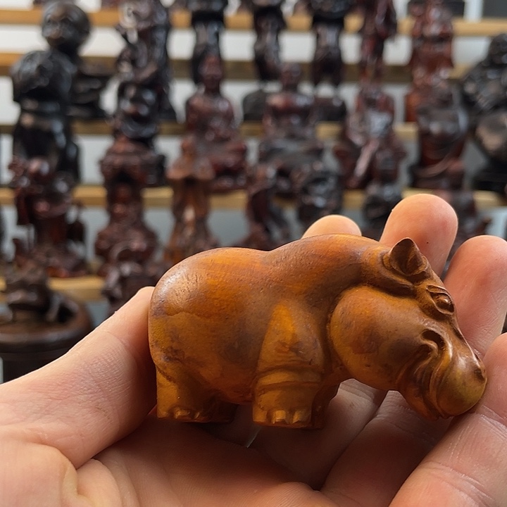 海***边木木质雕刻手把件123456