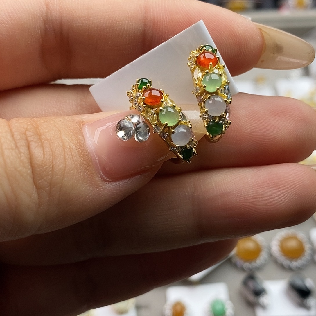 翡翠未镶嵌戒指翡翠