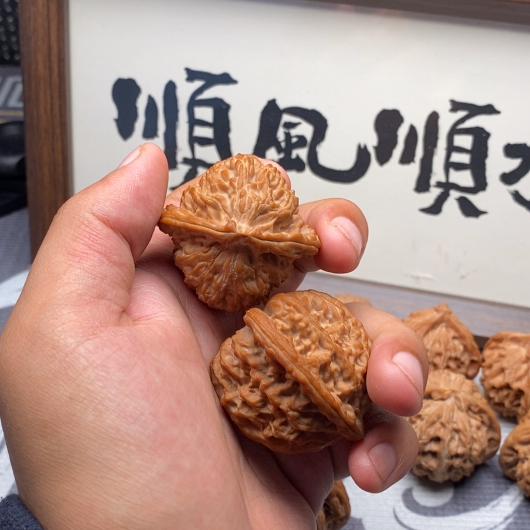 把件文玩核桃全品三角白43+