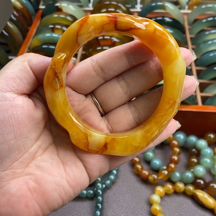Y***G蛇纹石玉未镶嵌戒指手镯手串