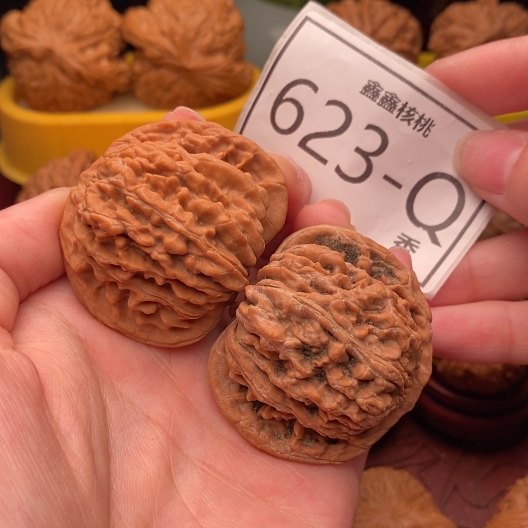 文玩核桃把件汉高楼44