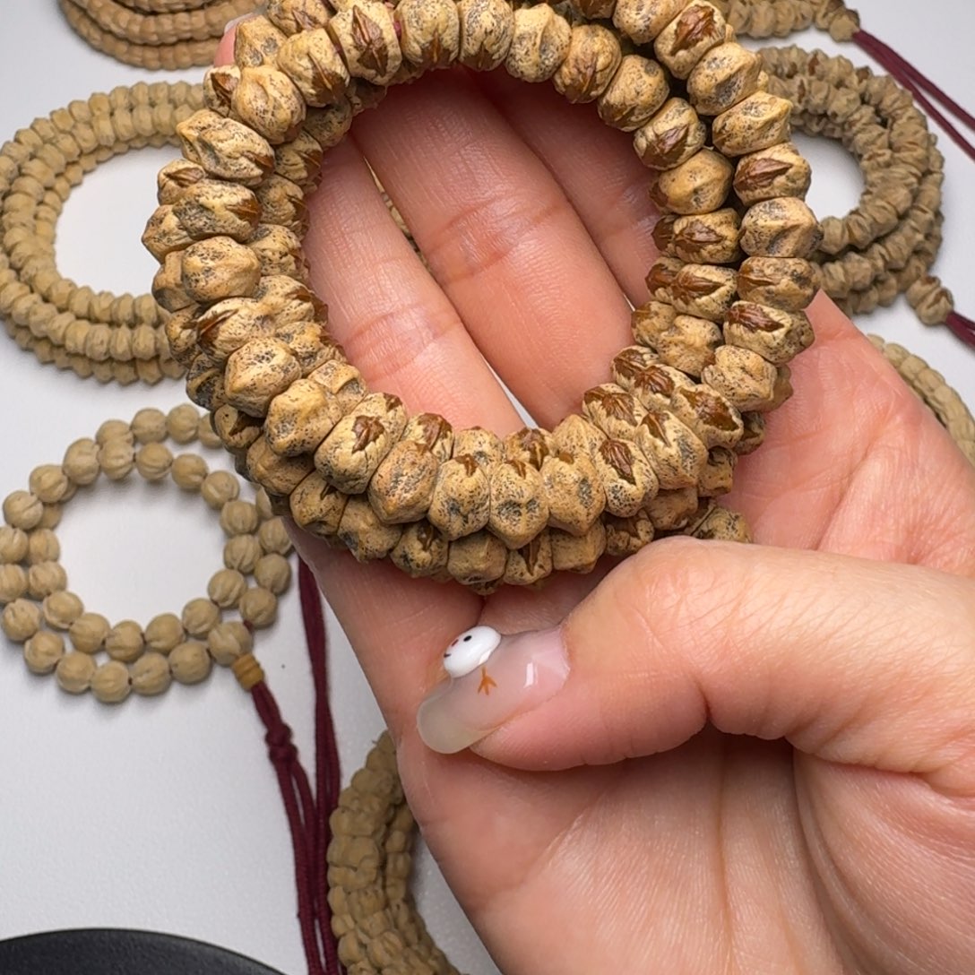 徽***店柏香籽/百香籽吊坠