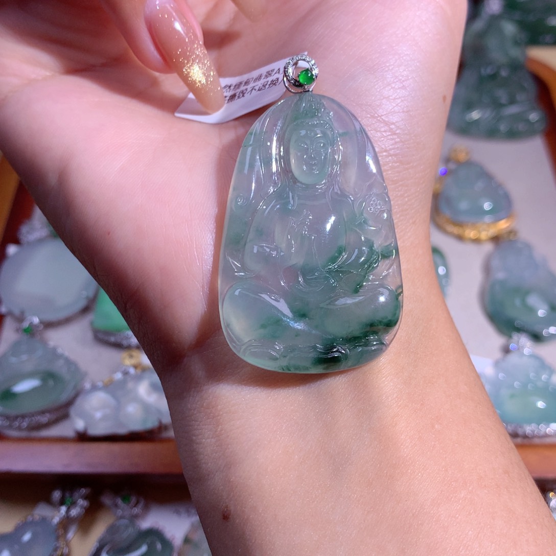 翡翠吊坠(不含链)18K金镶嵌