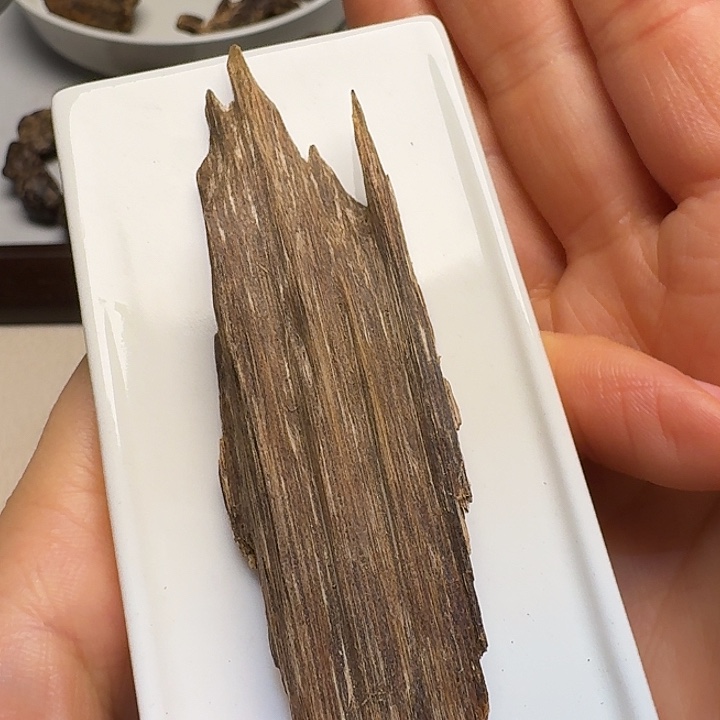 静水缅甸虫漏5.1克