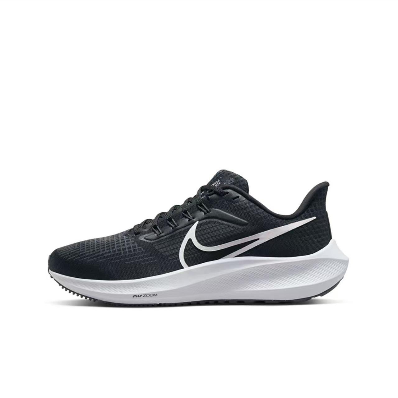 NIKE/耐克 时尚低帮短跑跑步鞋 飞马39 男女同款 黑白 DH4072-001