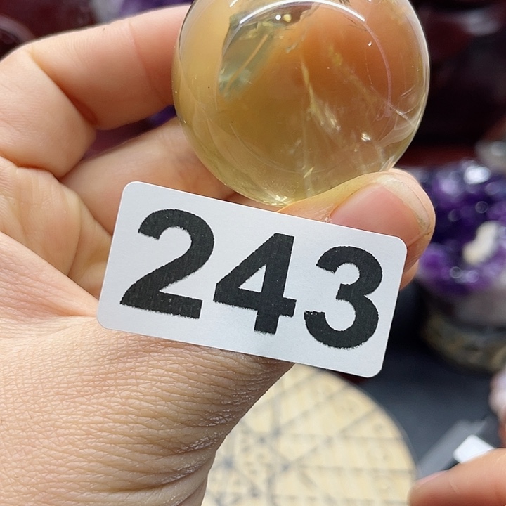 水晶大型摆件（非配饰）未镶嵌