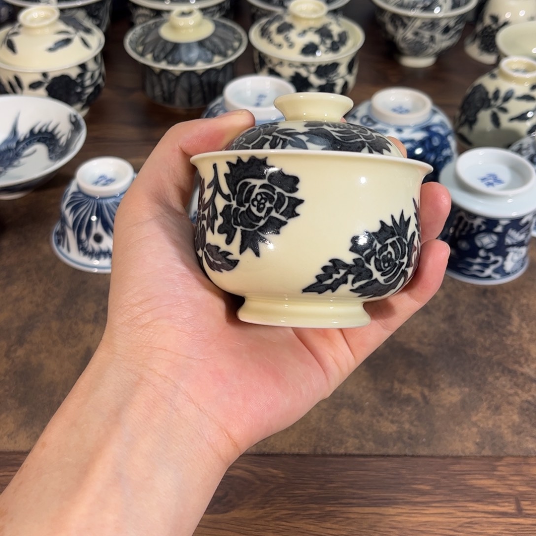 6***2景德镇2号花卉黑青花盖碗