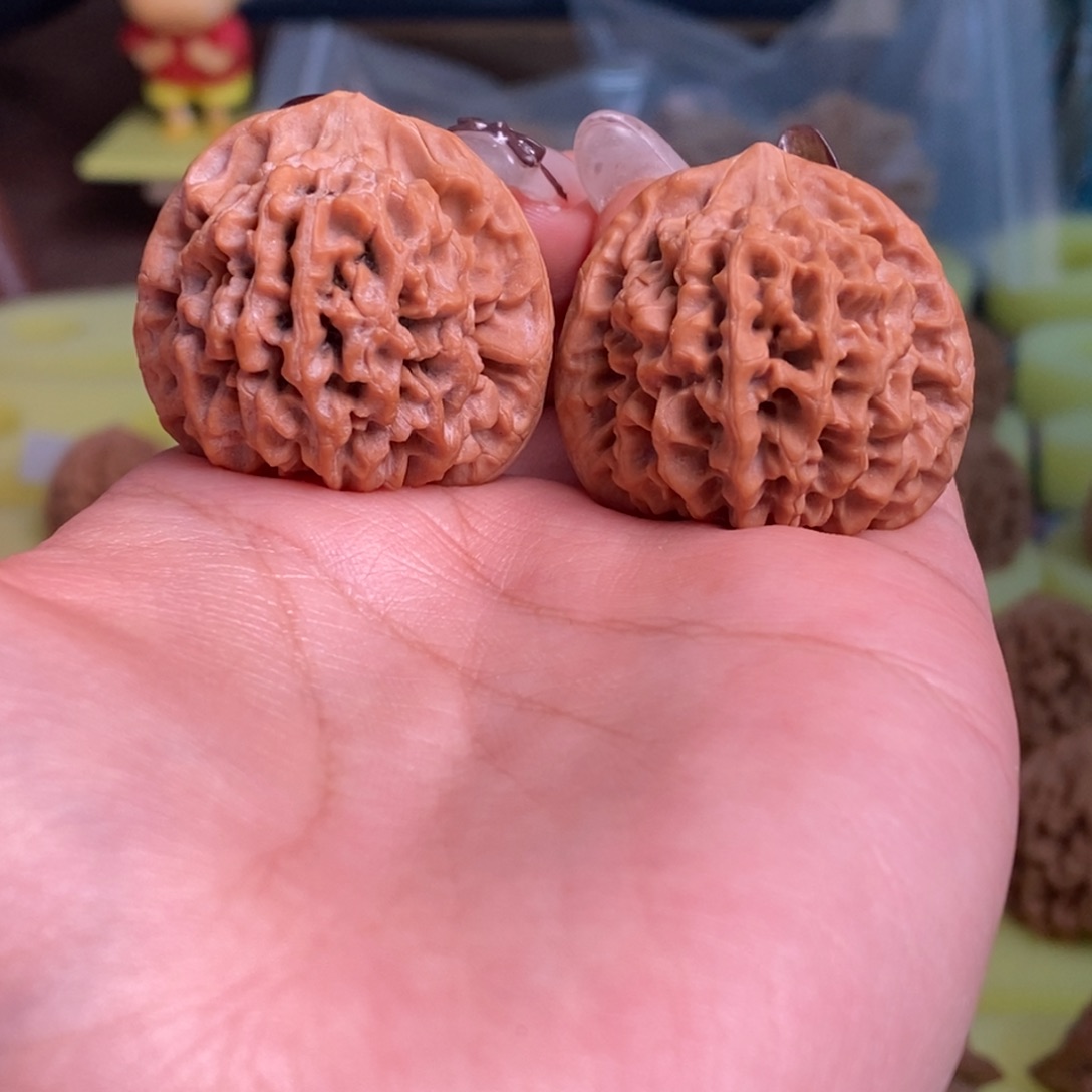 ****.核桃秦岭闷尖狮子头33微瑕