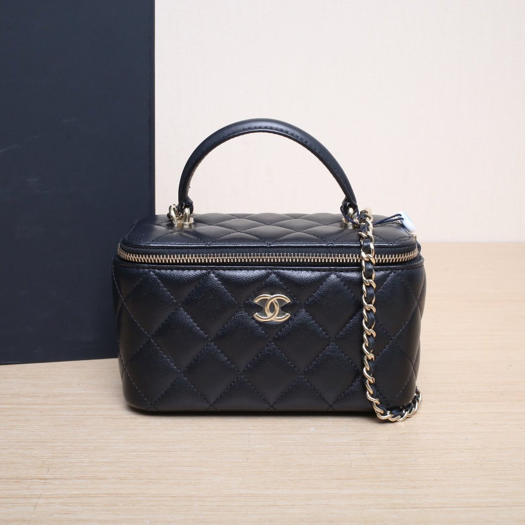 99新 Chanel/香奈儿 【黑黑】21A 长盒子化妆包 黑色 31开