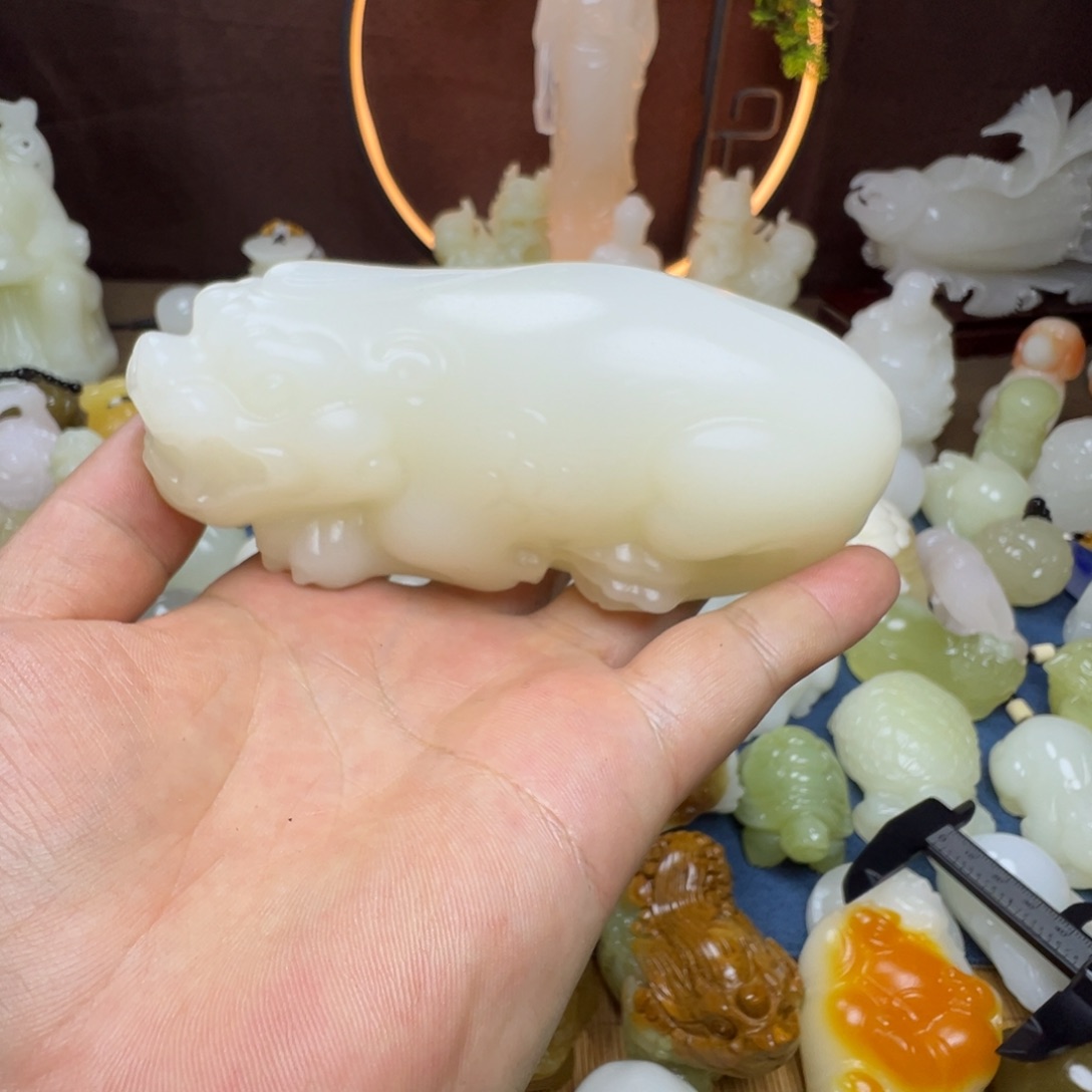 石材手工雕刻貔貅摆件