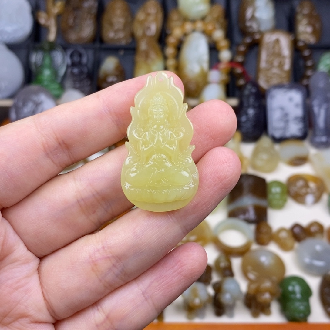 颈饰未镶嵌和田玉