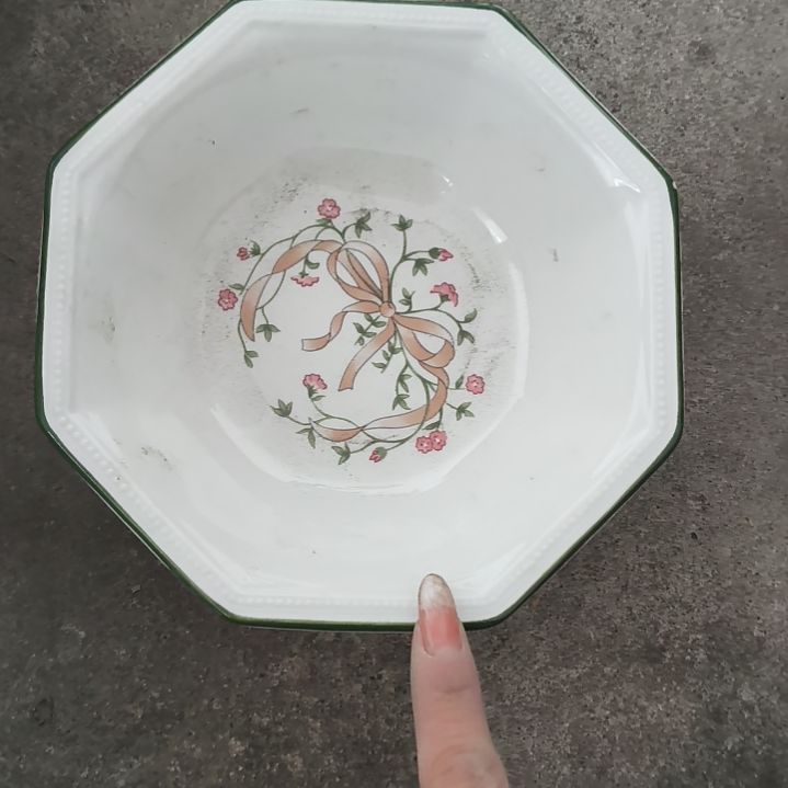 陶瓷盘子碗啥都有