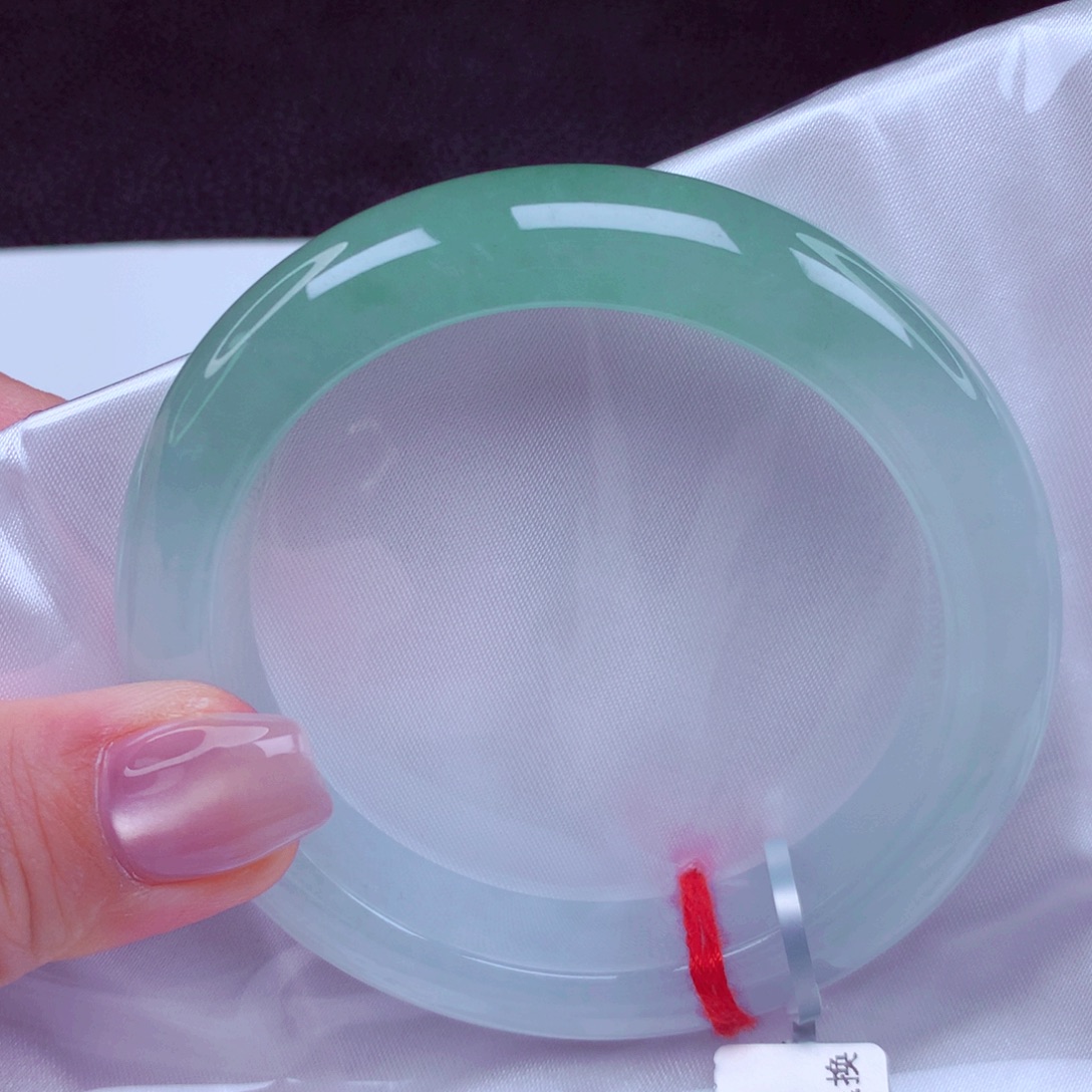 翡翠未镶嵌手镯手镯