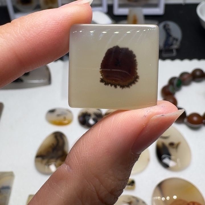 玛瑙/玉髓未镶嵌摆件