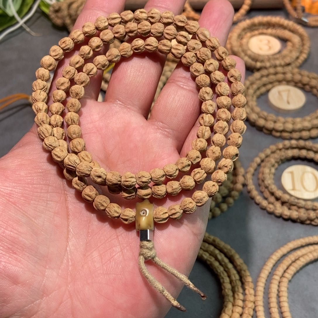 柏香籽/百香籽吊坠K****r