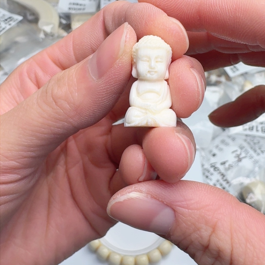 柏香籽/百香籽吊坠猛犸