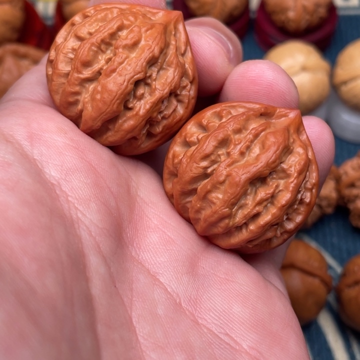 北***北把件文玩核桃九龙筋