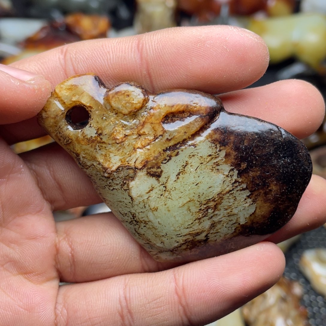 和田玉（糖玉）未镶嵌挂件