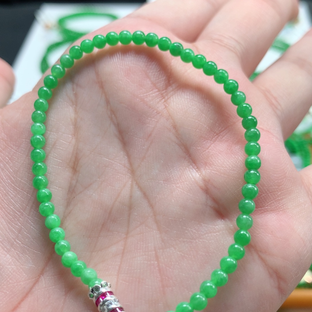 翡翠未镶嵌手链翡翠