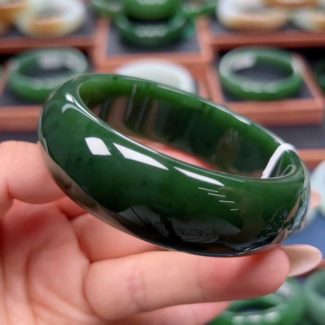 未镶嵌手镯和田玉（碧玉）6263圈口