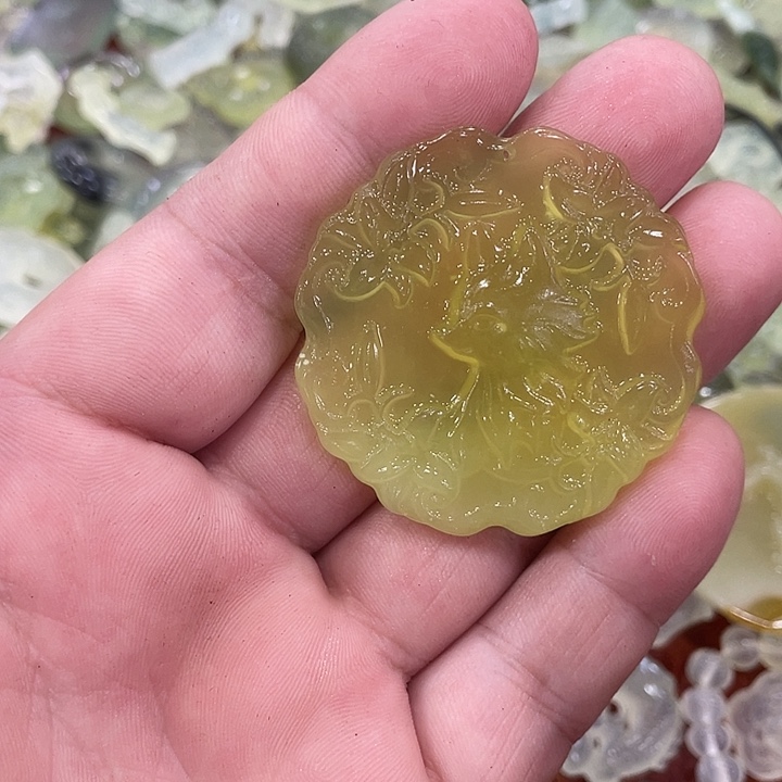 合金蛇纹石玉颈饰