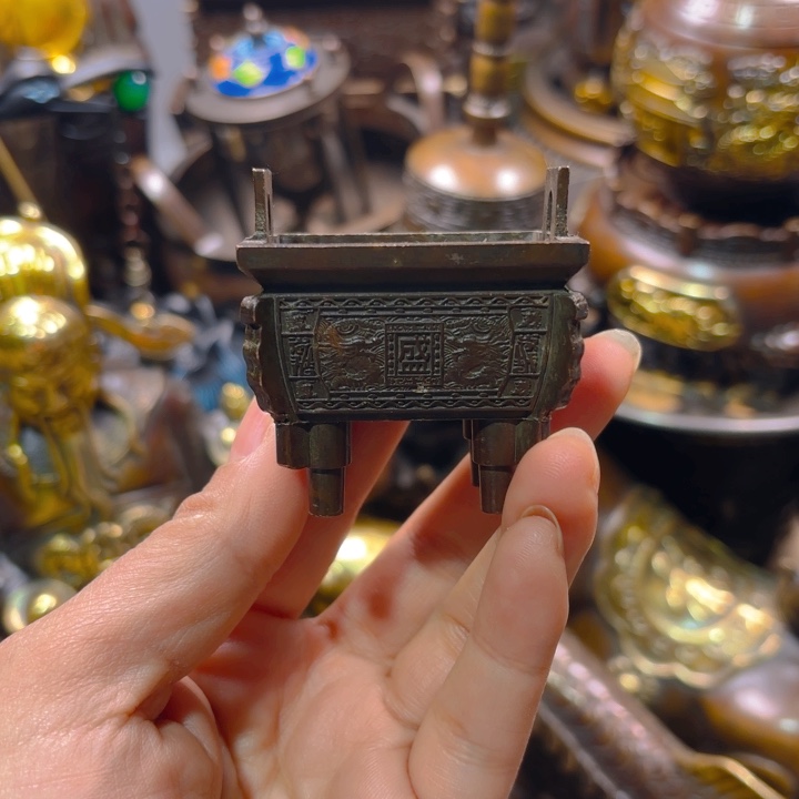 铜器摆件收收藏藏