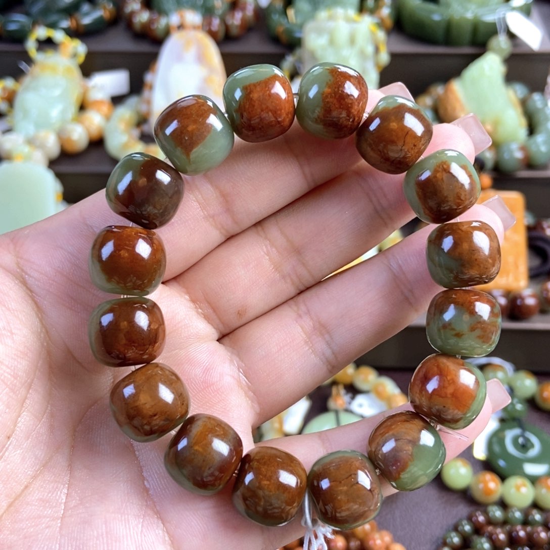 透闪石质玉未镶嵌手串