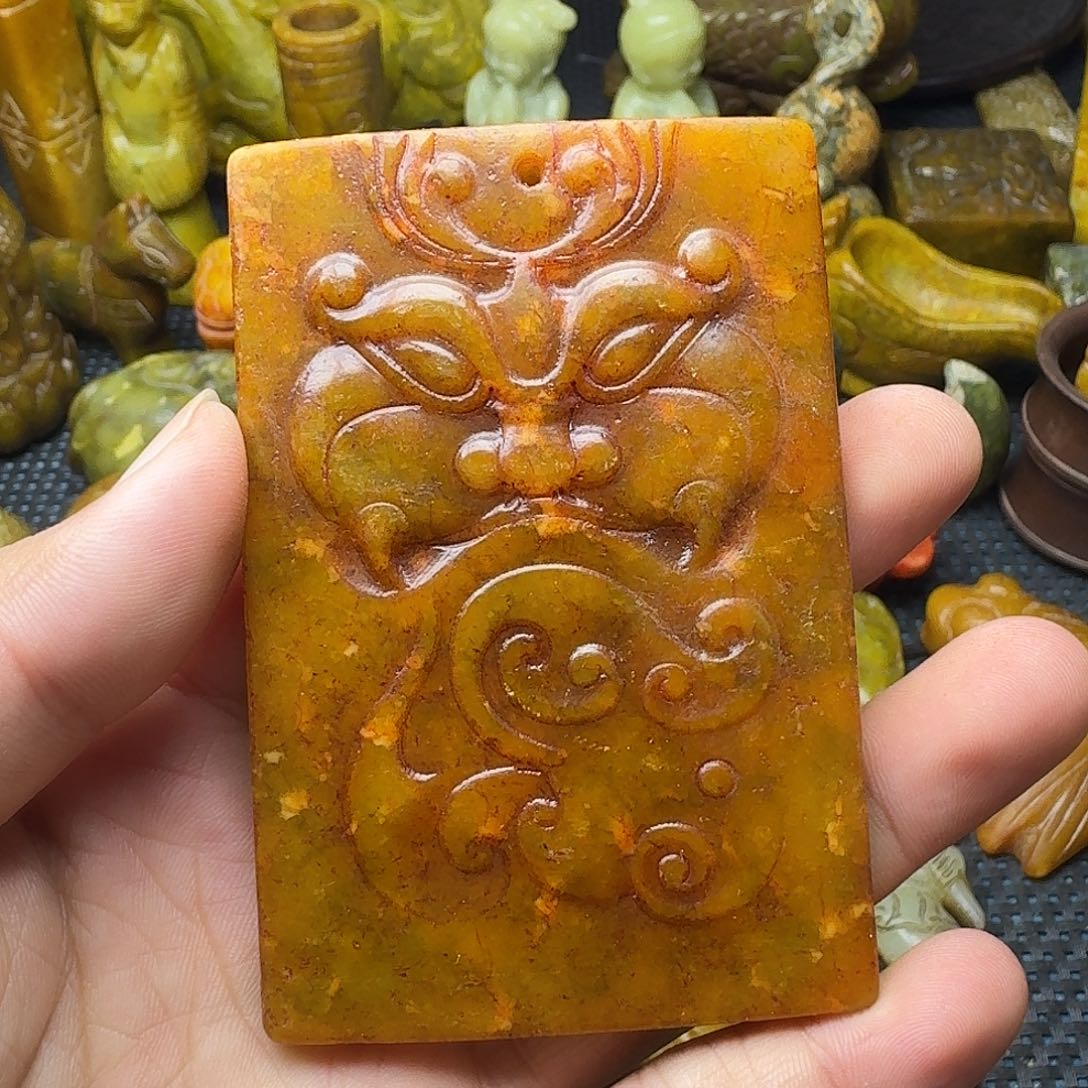 白玉菩提吊坠。。。