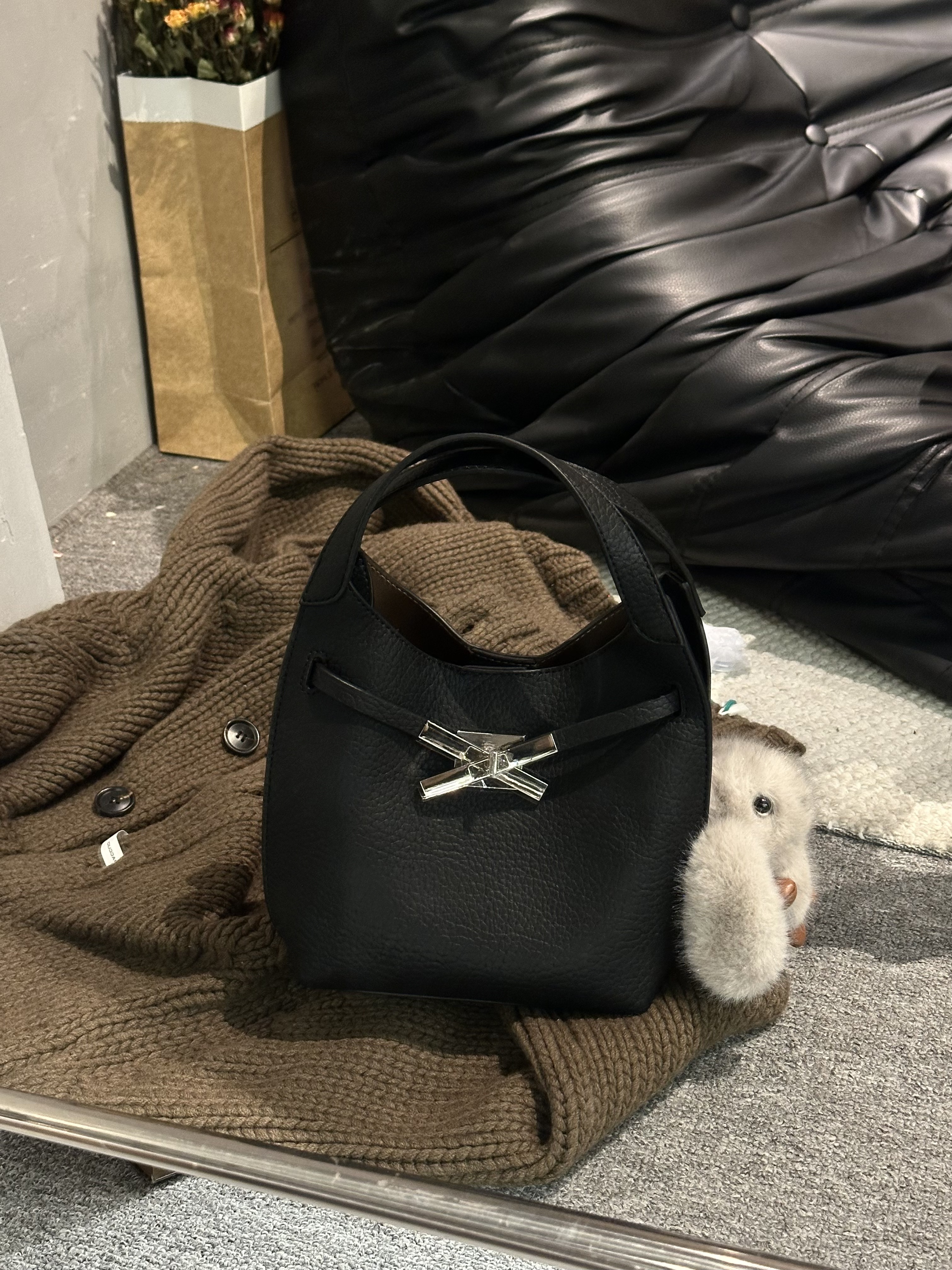 2025新款凯莉水桶包简约风磁扣经典牛皮斜挎包单间秋冬百搭      