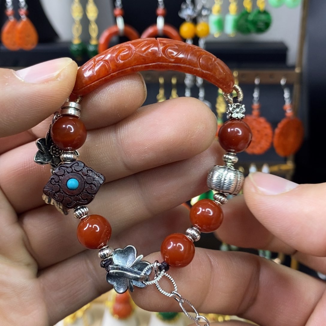 颈饰未镶嵌翡翠手链