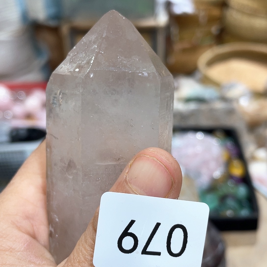 水晶摆件……未镶嵌