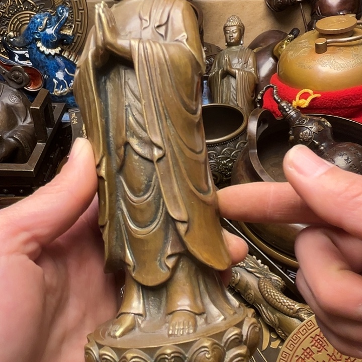 精美铜器批发档口