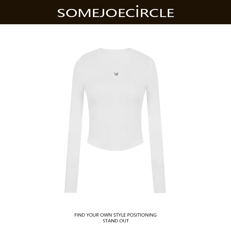 SOMEJOECIRCLE【T恤】2025秋冬季新款金属图案修身长袖上衣女Z8361