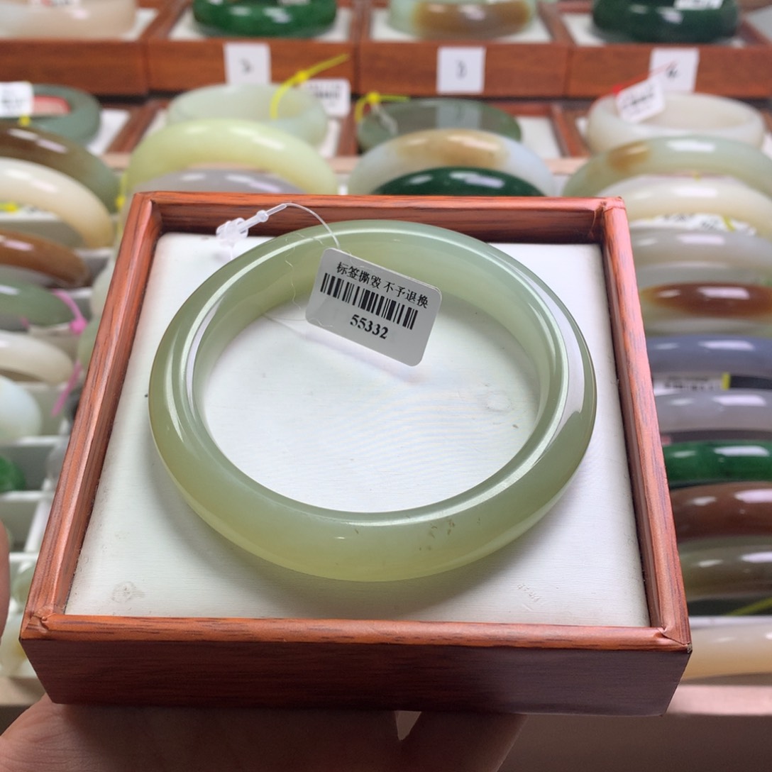 和田玉手镯未镶嵌58/59