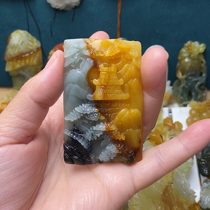 蛇纹石玉合金颈饰