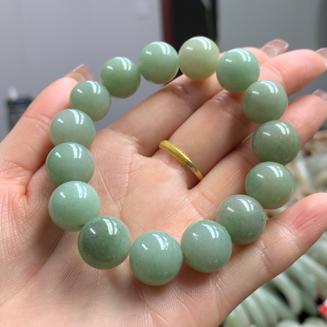 石英质玉未镶嵌串